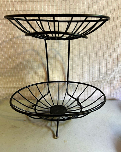 Black metal tier round - metal,